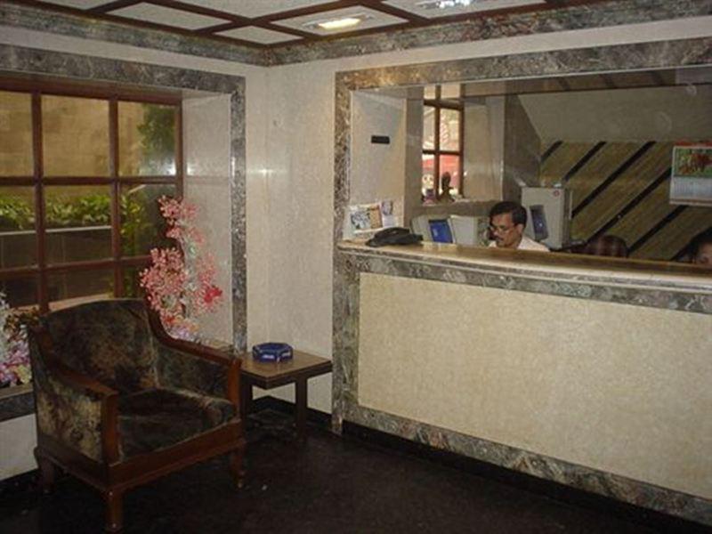Pals Hotel Mumbai Exterior photo